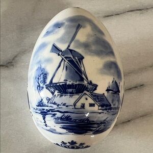 Vintage Delft HandPainted Blue and White Holland Windmill Egg/Trinket Box